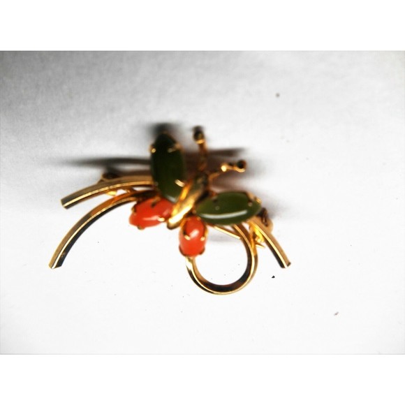 Vintage Star-Art Coral and Jade 14k Gold Filled Brooch - Picture 2 of 3